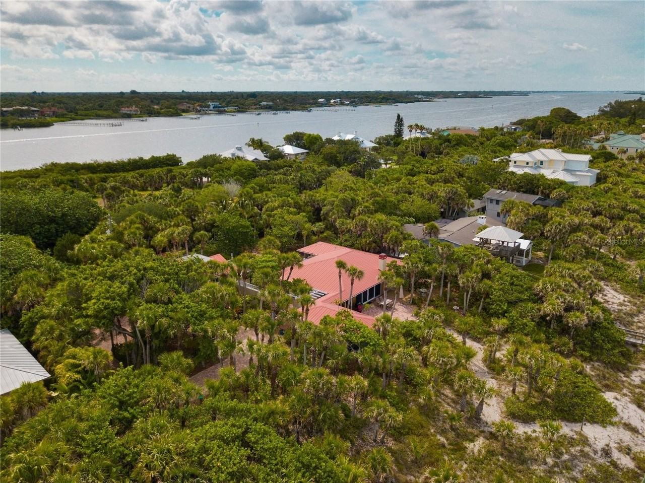 8300 Manasota Key Rd - Photo 7 of 44