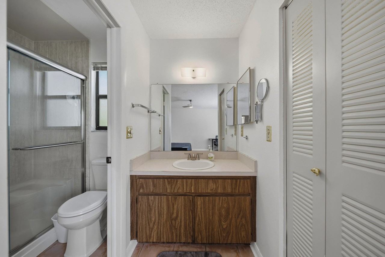 Mandalay Ct - Photo 6 of 13