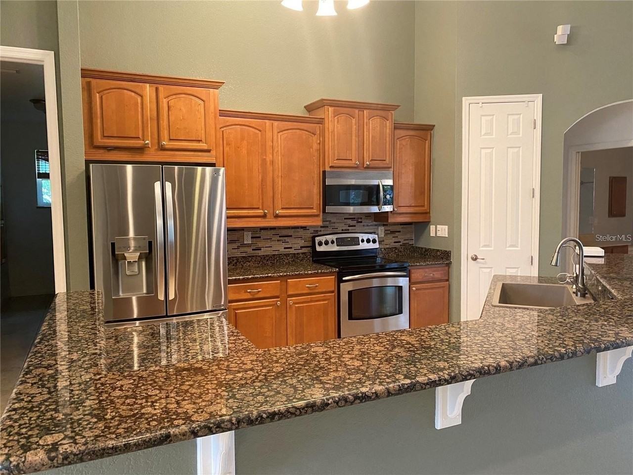 2312 Nuremberg Blvd - Photo 3 of 17