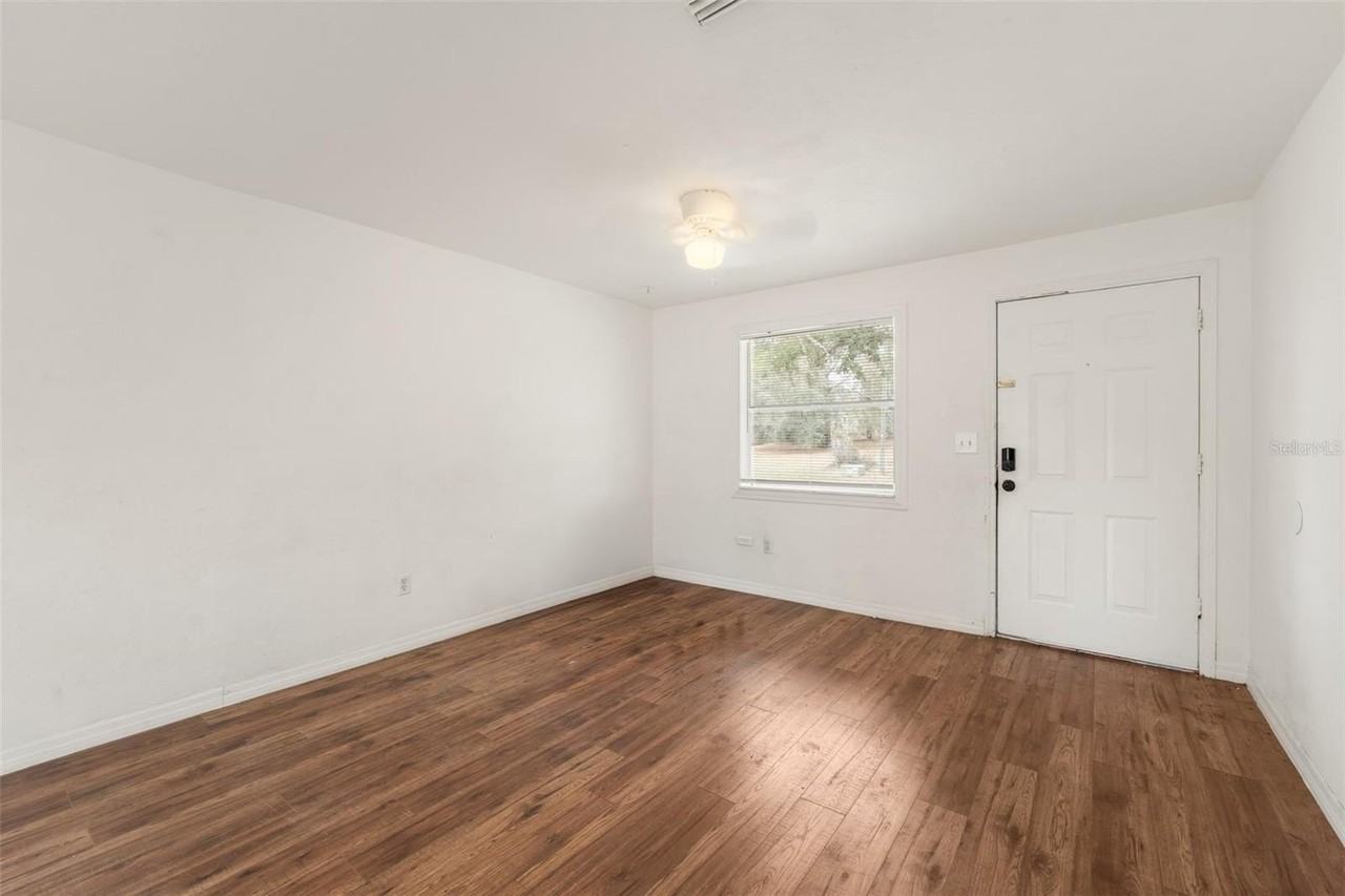 1911 Se 14th Ave - Photo 2 of 18