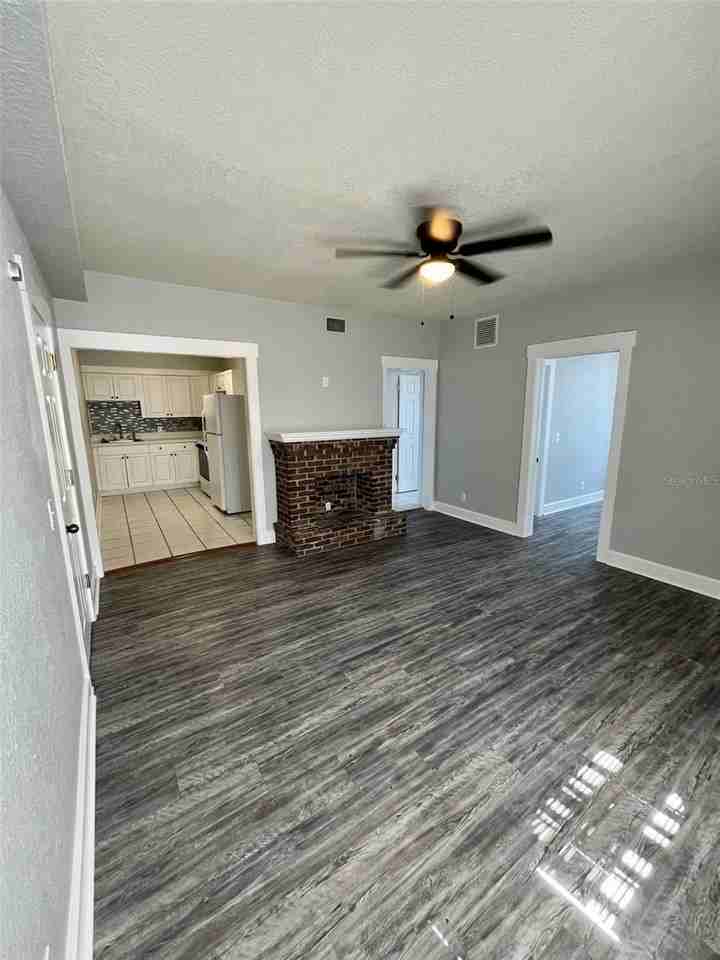 644 4th Ave S - Photo 2 of 10