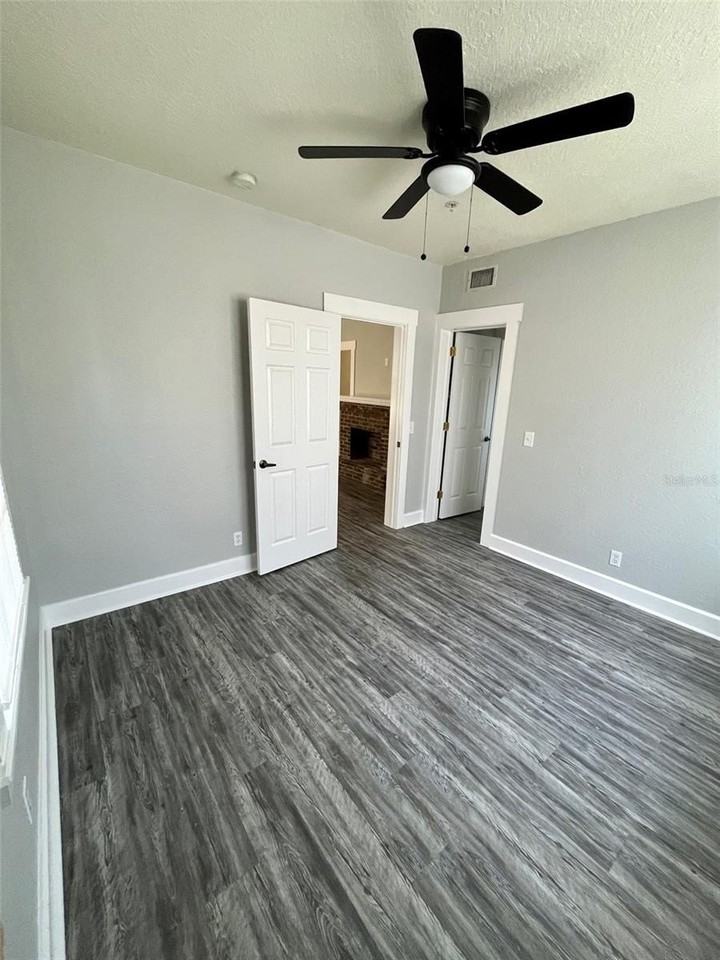 644 4th Ave S - Photo 6 of 10