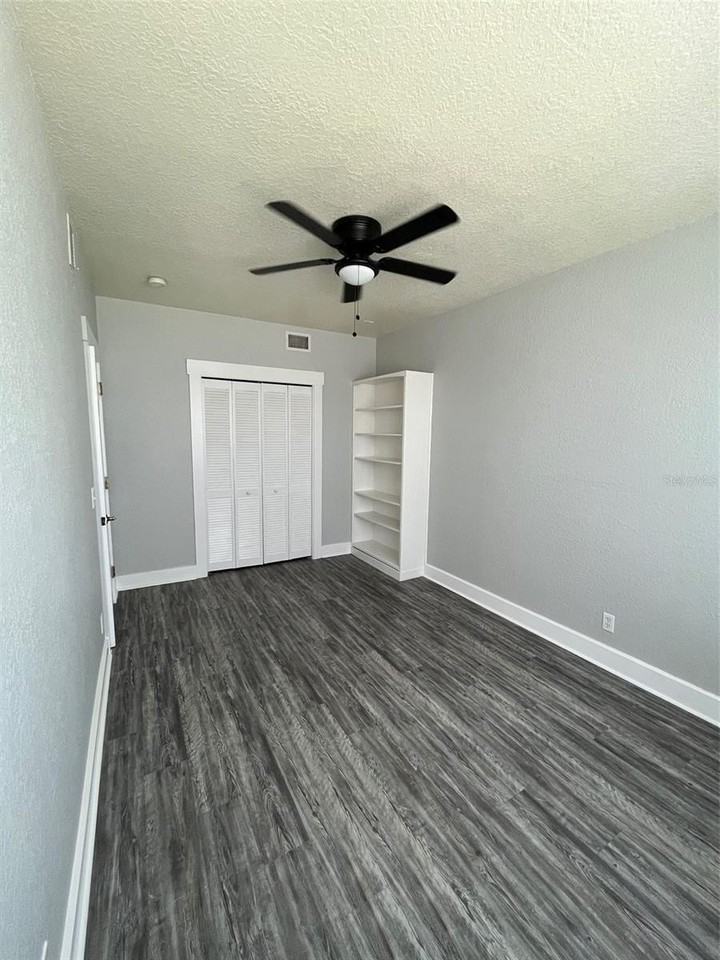644 4th Ave S - Photo 7 of 10