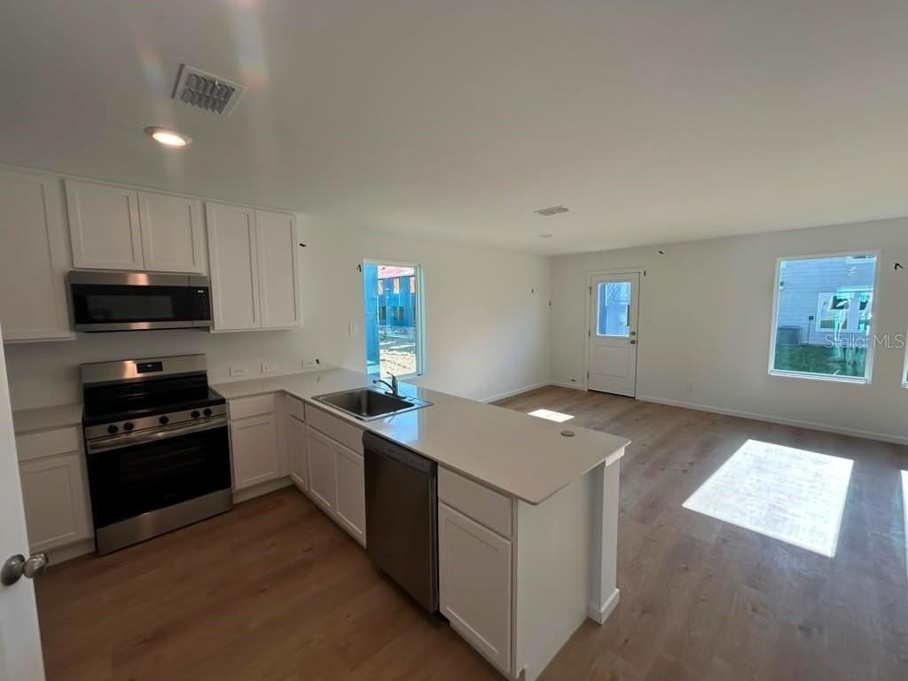 1554 Plank Pl - Photo 2 of 17