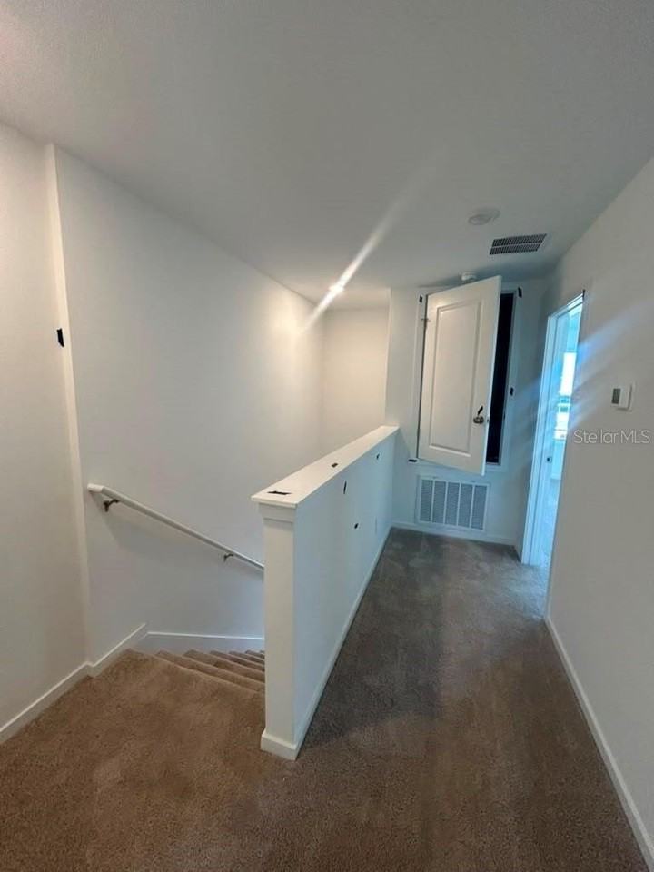 1554 Plank Pl - Photo 4 of 17