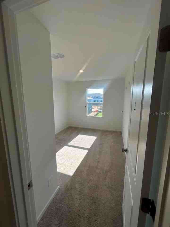 1554 Plank Pl - Photo 7 of 17