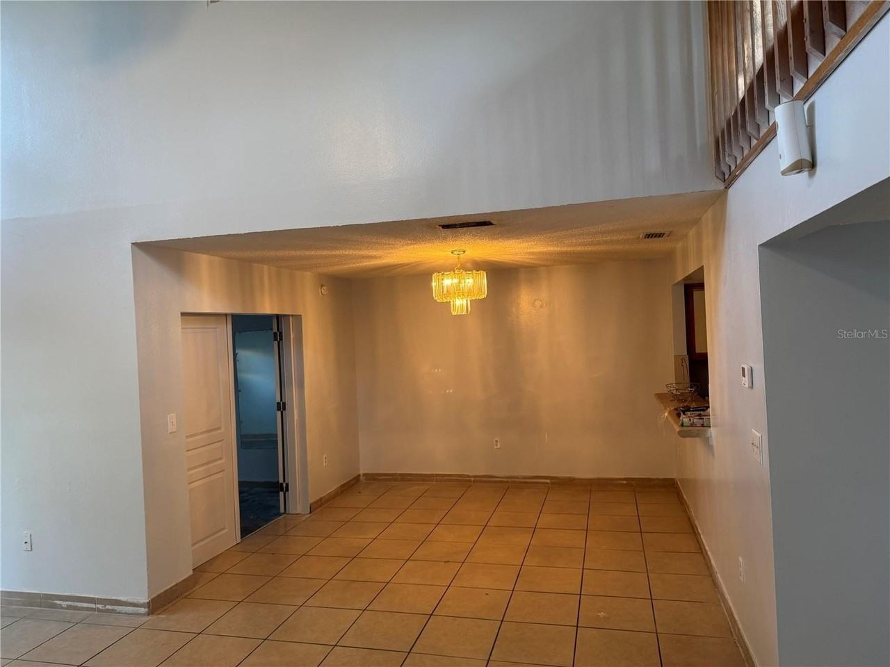 1212 Indian Bluff Dr - Photo 3 of 6