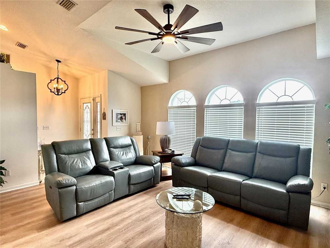5333 Nw 25th Loop - Photo 4 of 36