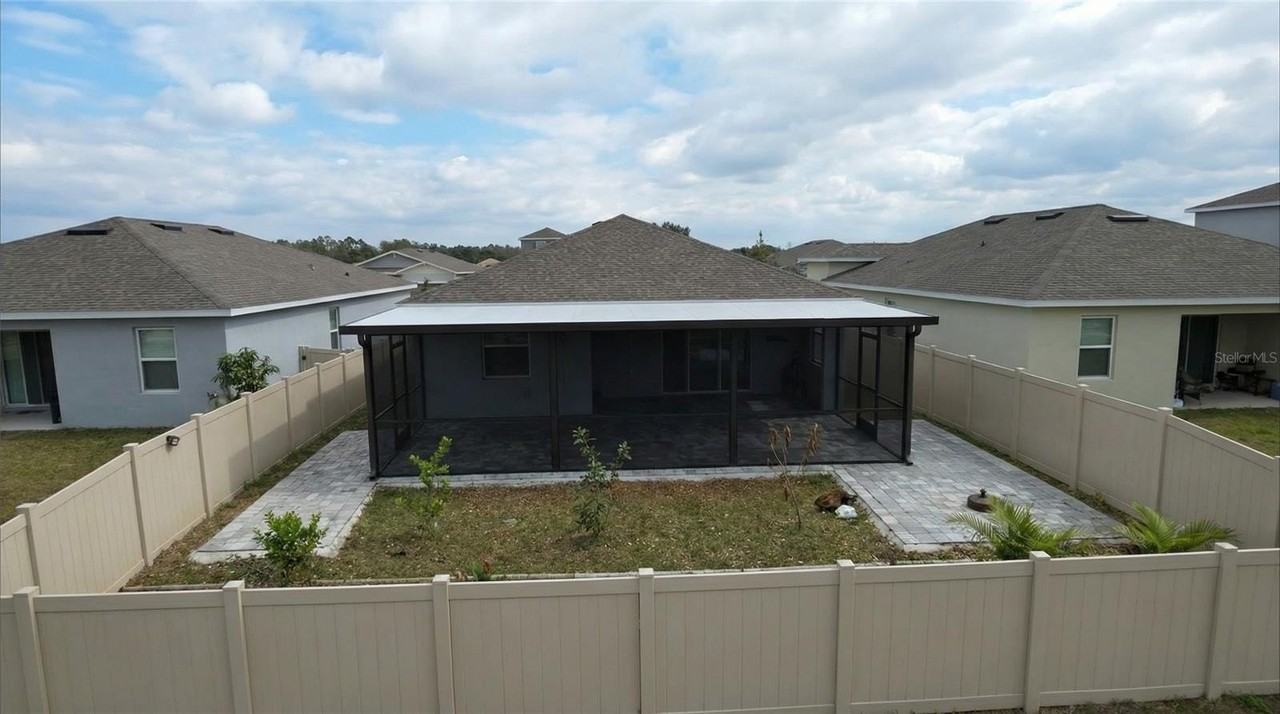 693 CROWN ROSE Drive - Photo 3 of 30