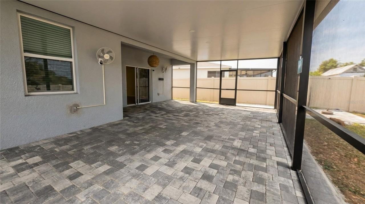 693 CROWN ROSE Drive - Photo 5 of 30