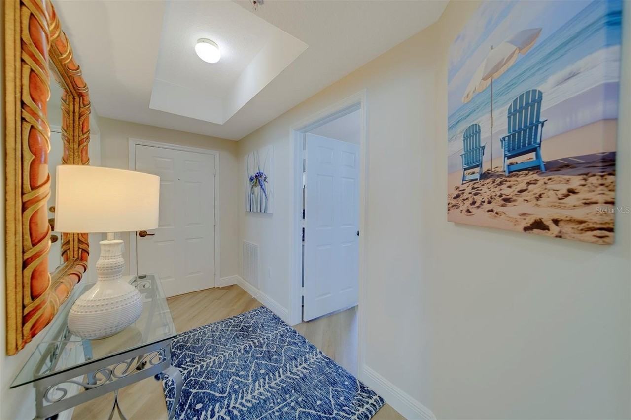 16700 Gulf Blvd #423 - Photo 5 of 50