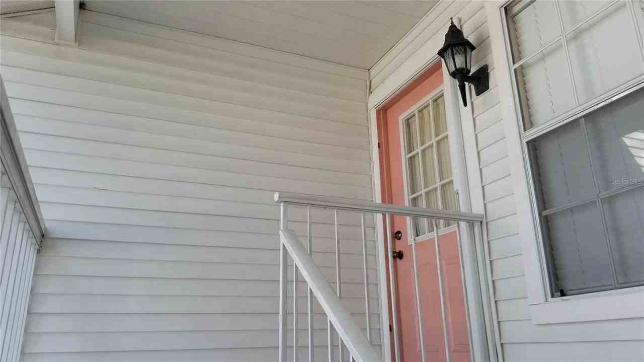 153 Sun Isle Cir - Photo 3 of 34