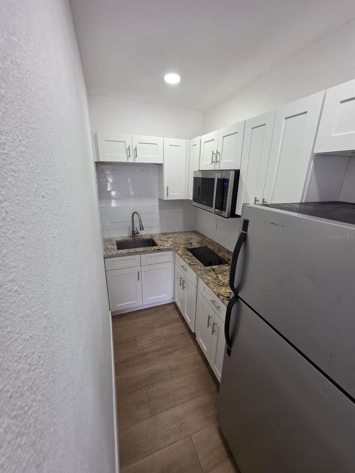 1614 N Washington Ave - Photo 2 of 40