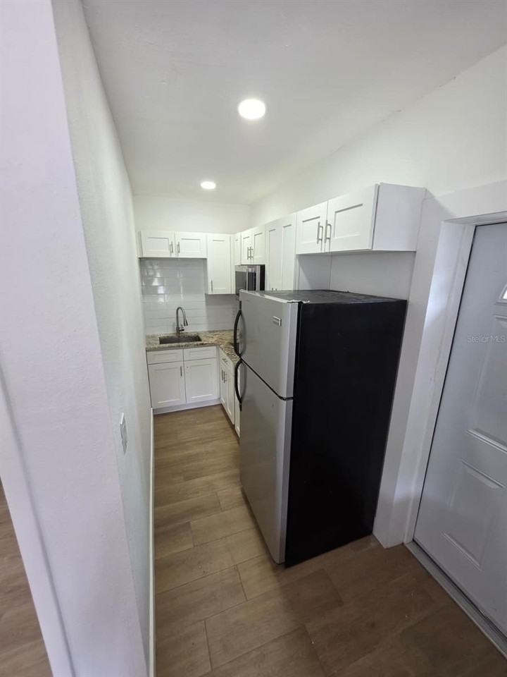 1614 N Washington Ave - Photo 5 of 40