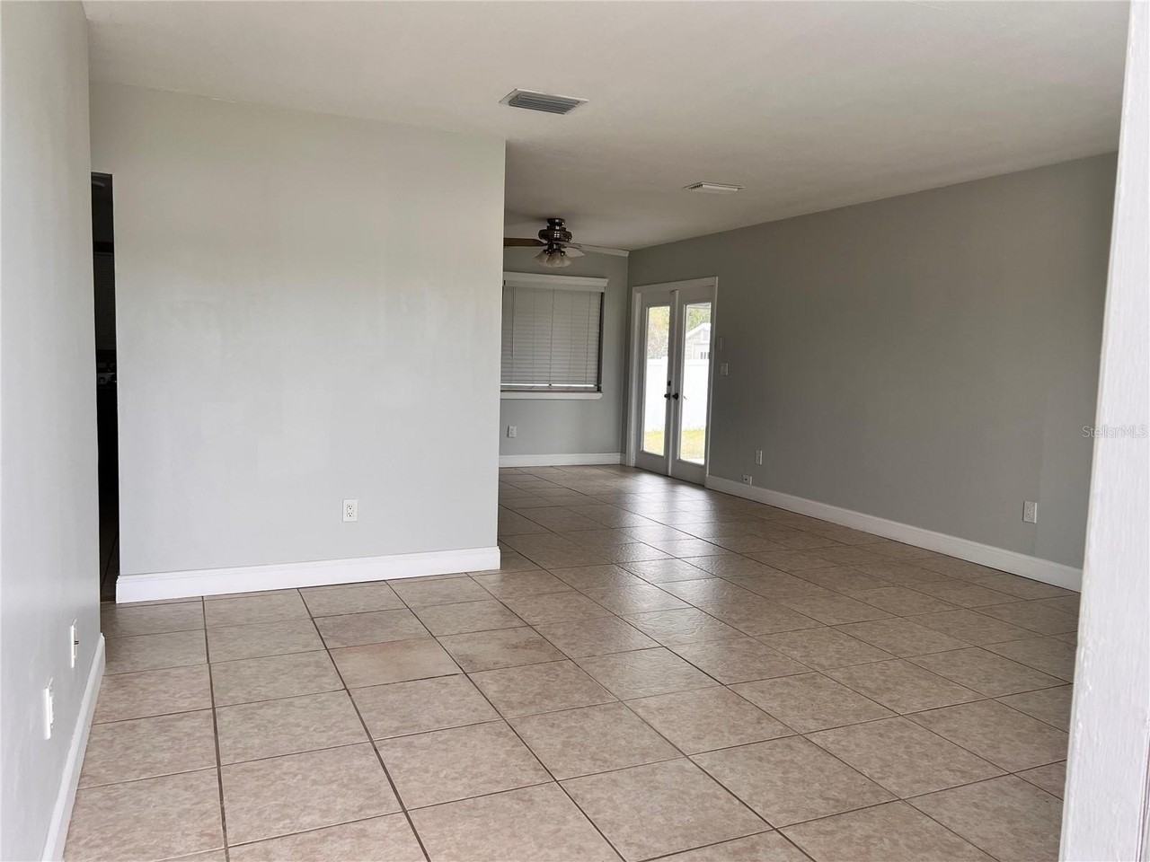 1299 Birchcrest Blvd - Photo 5 of 15