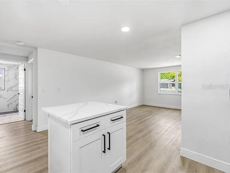 39252 Heights Ave - Photo 6 of 12