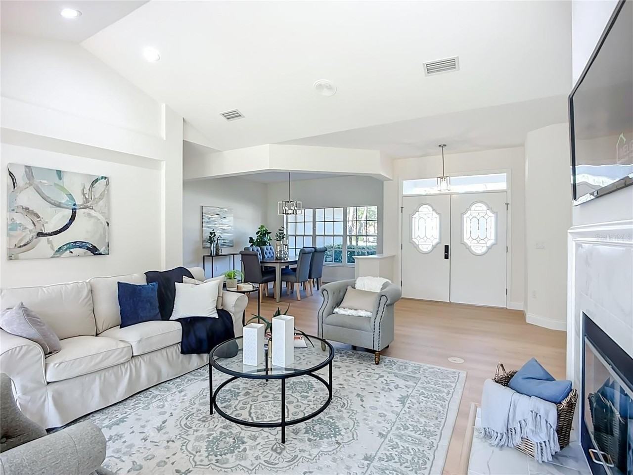 2960 Sandringham Pl - Photo 4 of 45