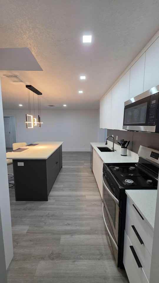 Tiki Dr - Photo 2 of 17