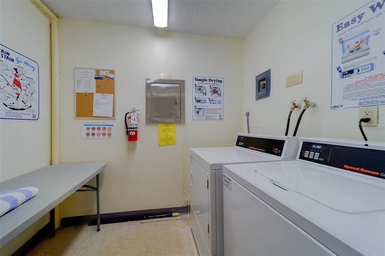 51 Island Way #909 - Photo 7 of 11