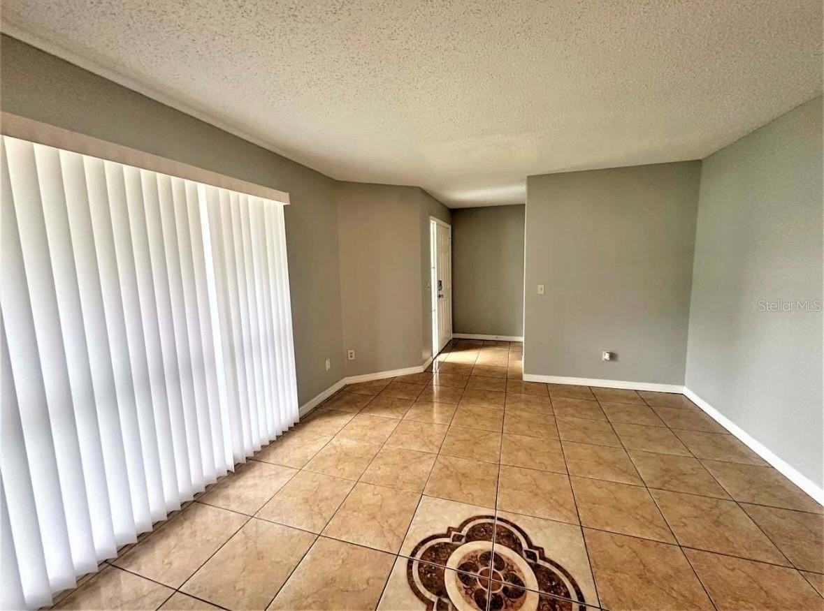 1746 Meredith Ave - Photo 2 of 10