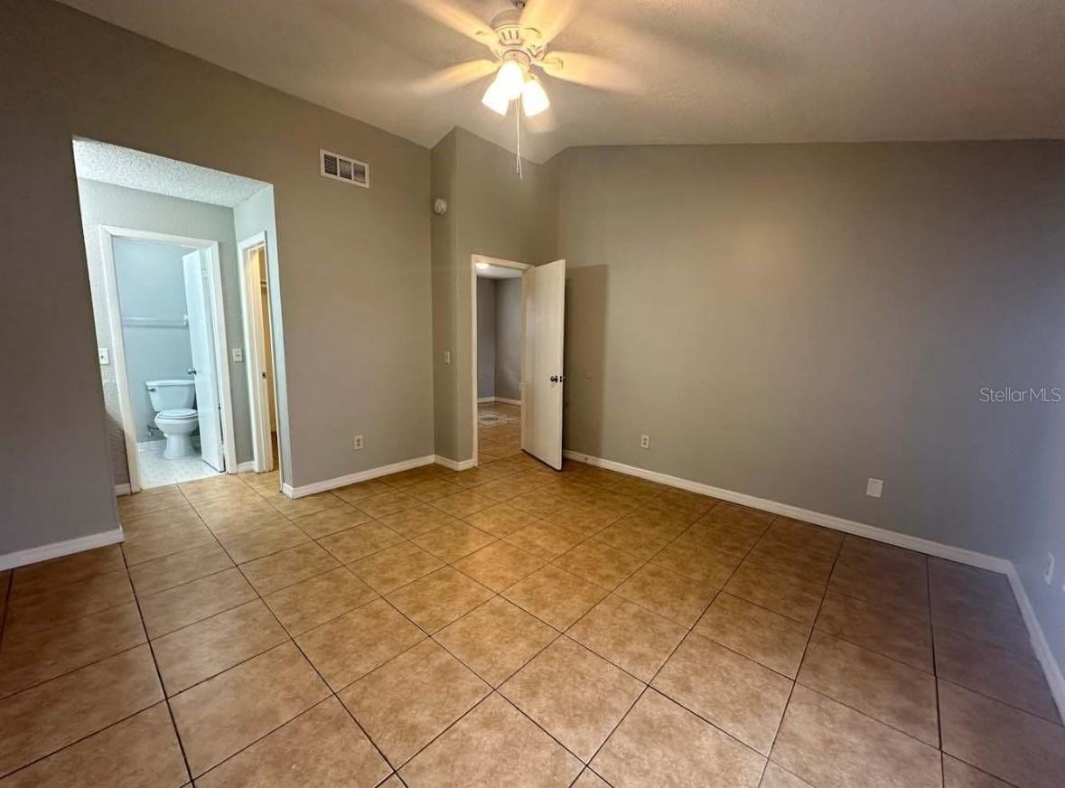 1746 Meredith Ave - Photo 6 of 10