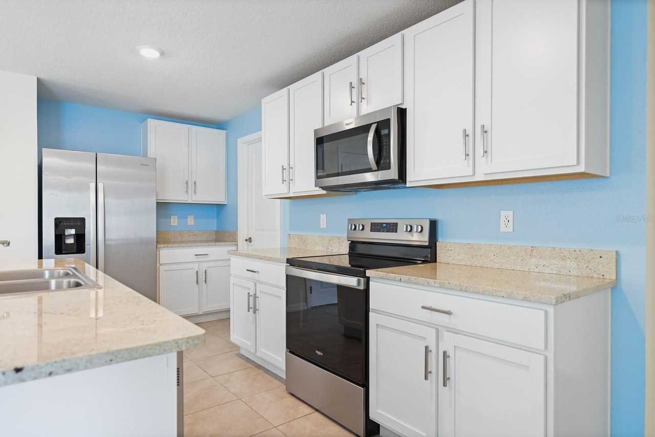 16555 Mosaic Oar Dr - Photo 7 of 39