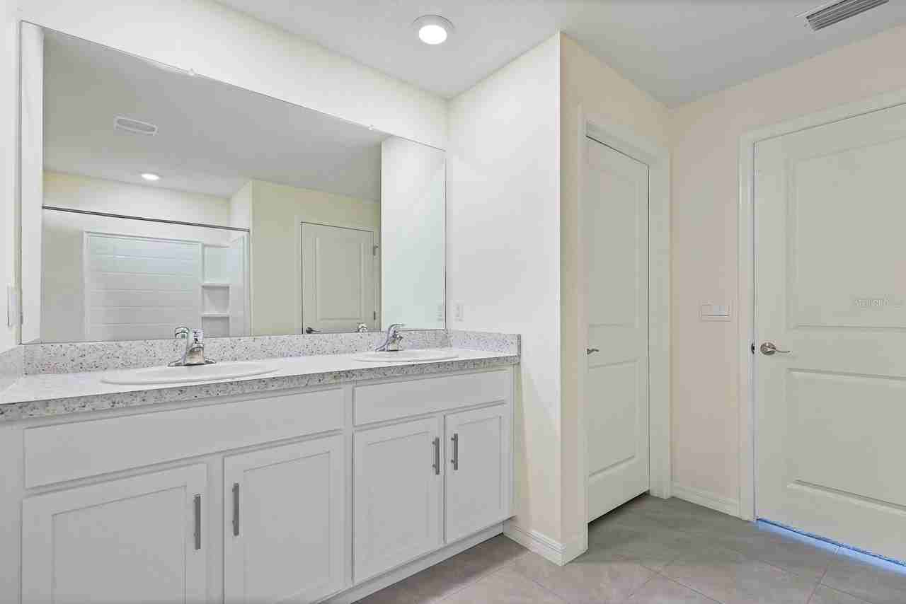16555 Mosaic Oar Dr - Photo 4 of 39