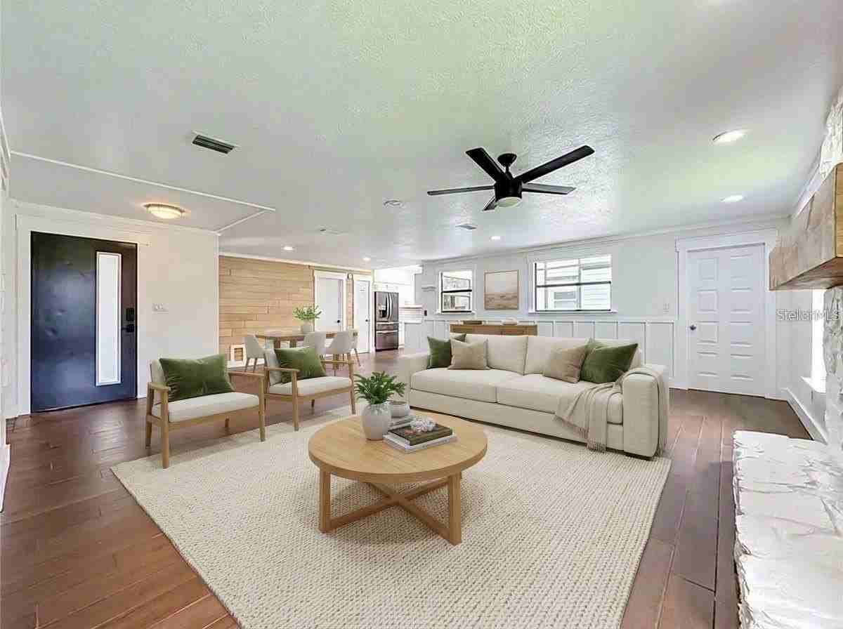 12756 Poinsettia Ave - Photo 4 of 29
