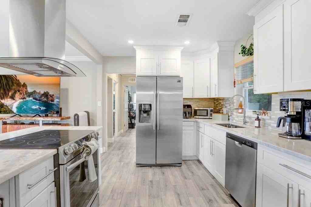 4415 W Bay Villa Ave - Photo 7 of 19