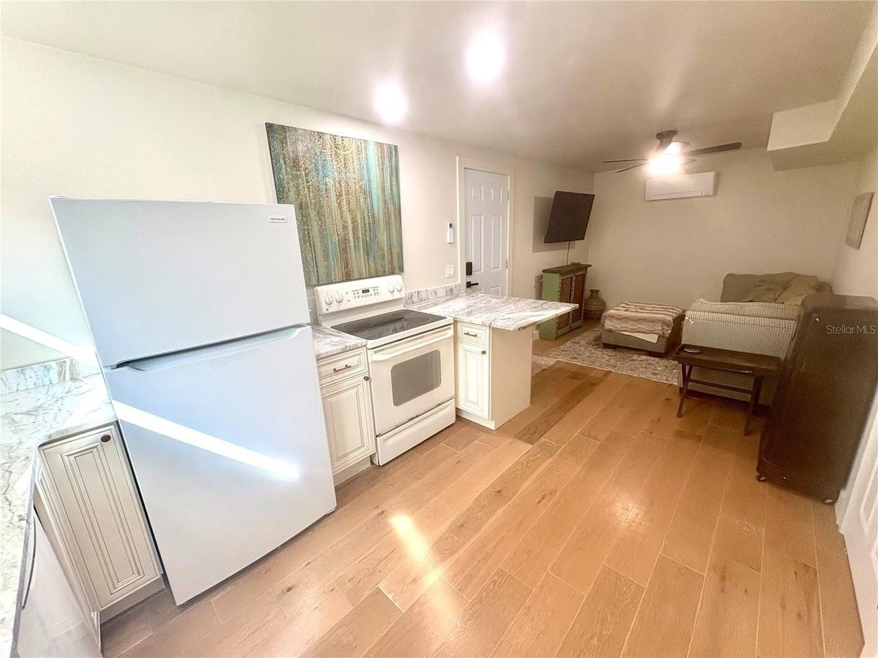 3022 Beach Blvd S #1 - Photo 5 of 19