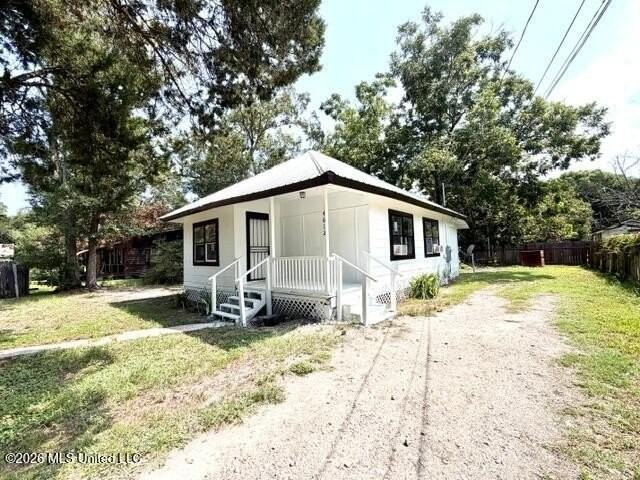 4612 Briggs St - Photo 2 of 20