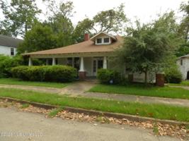 featured image of 321 Minnesota Ave