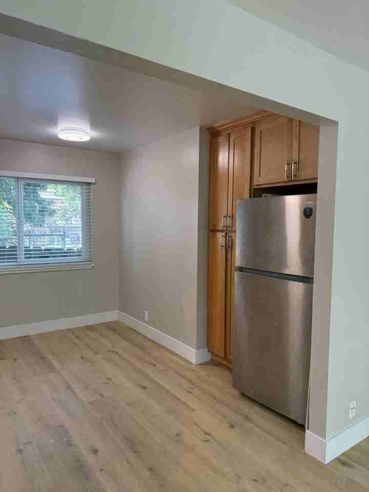 330 S Willard Ave - Photo 3 of 26