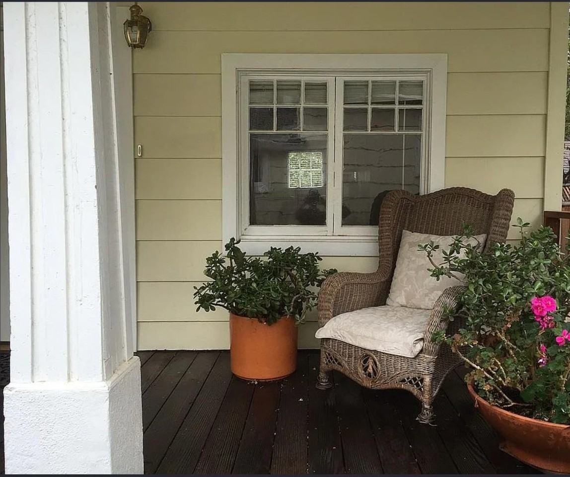 Stacia St - Photo 2 of 16