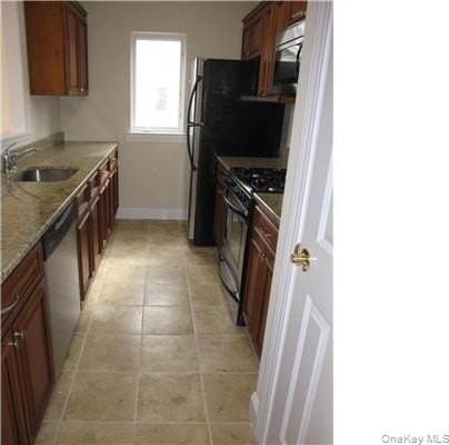 110 Tondo Cir - Photo 2 of 15