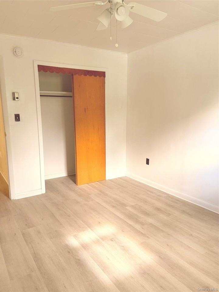 154 N Washington St #3 - Photo 3 of 15