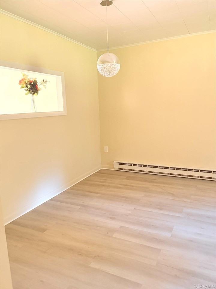 154 N Washington St #3 - Photo 7 of 15