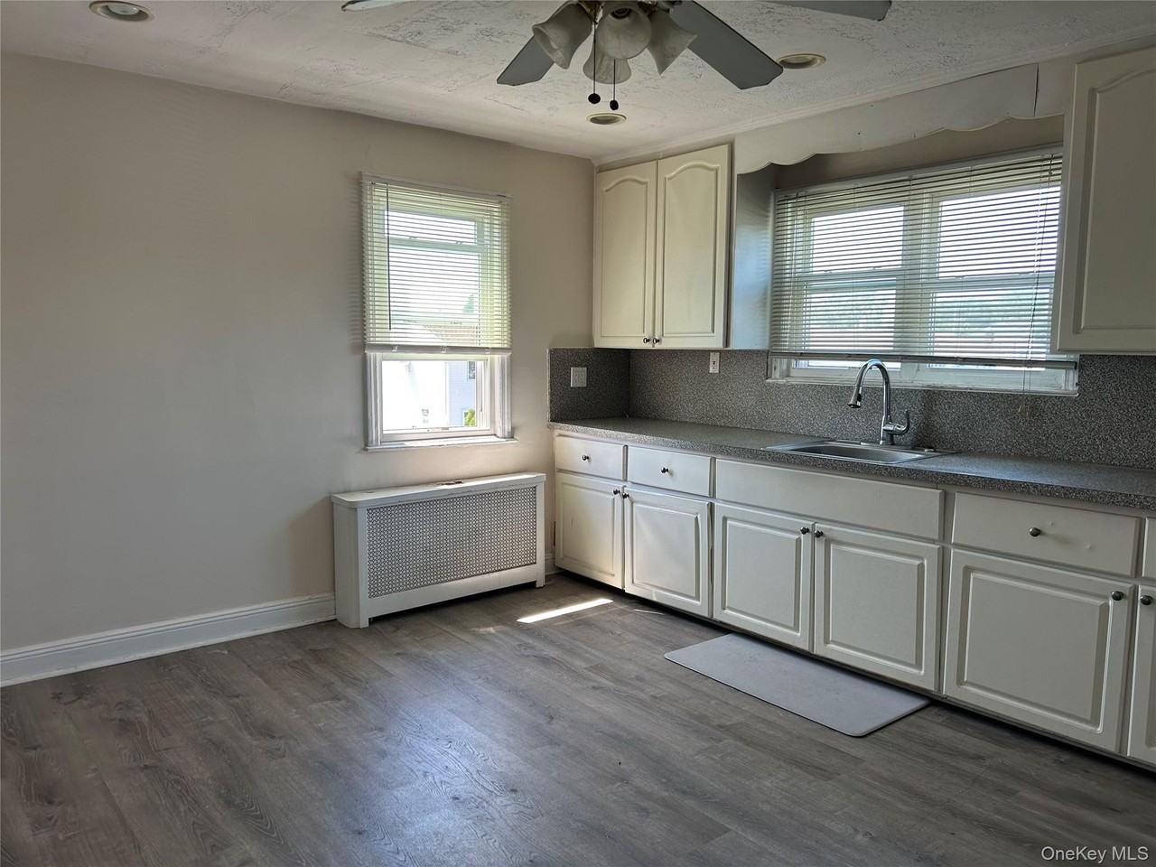 149 N Broome Ave - Photo 2 of 6