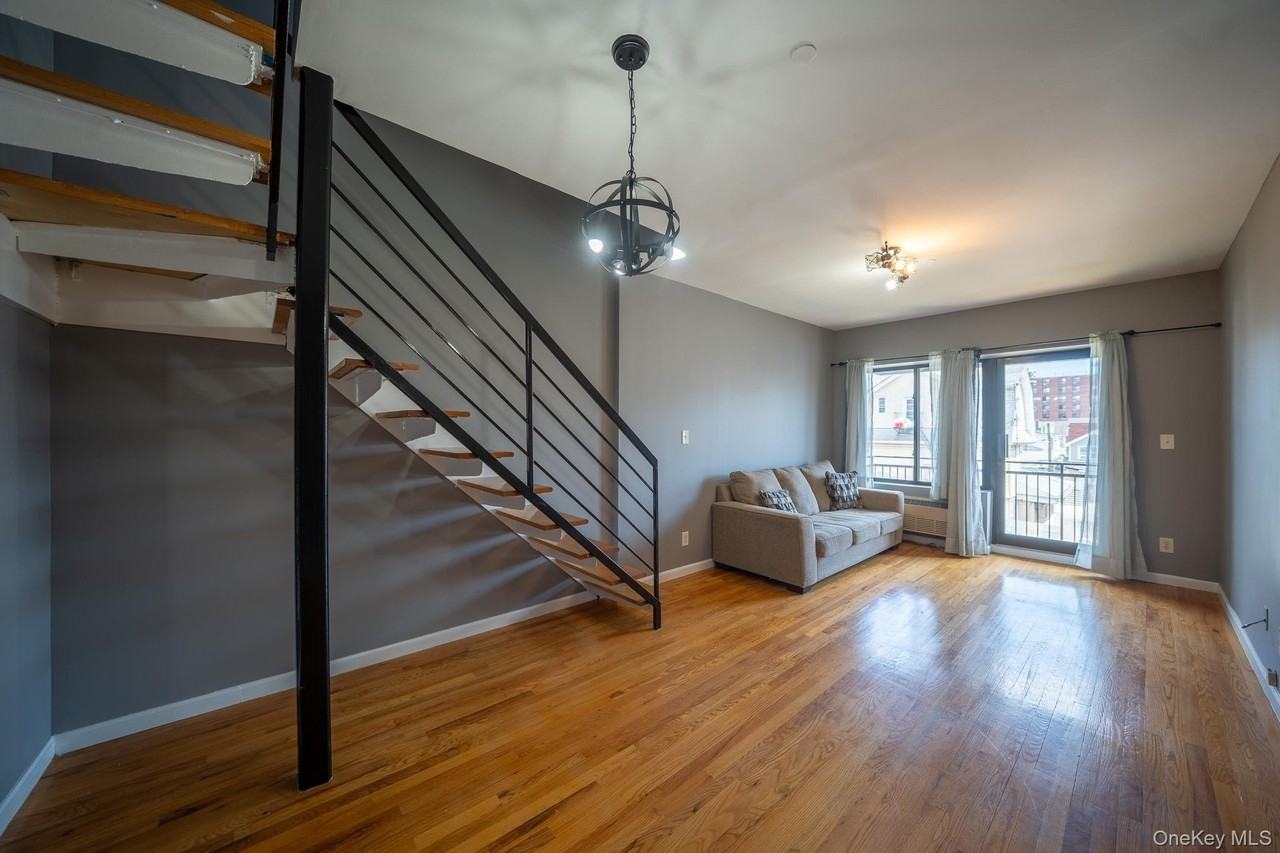 17524 89th Ave #C - Photo 6 of 24