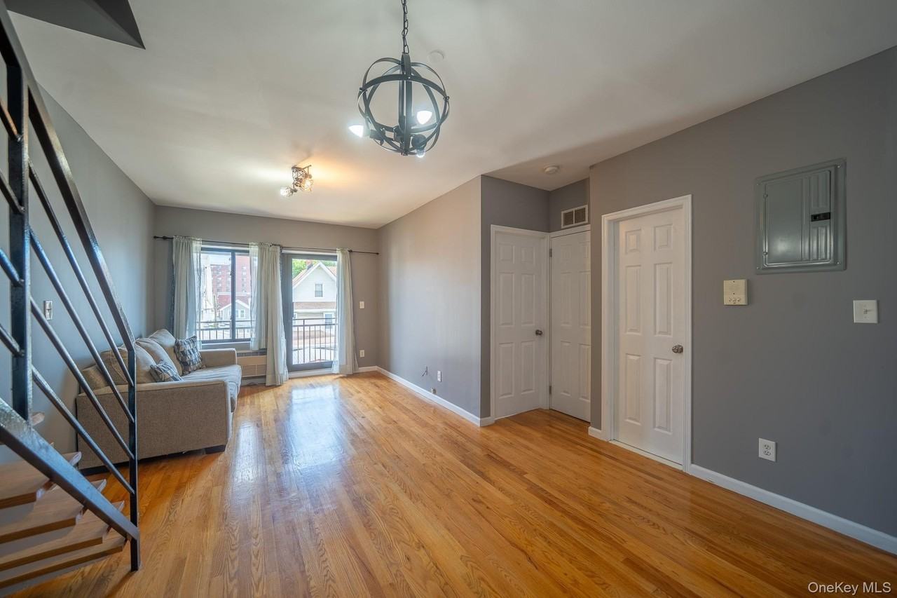 17524 89th Ave #C - Photo 7 of 24