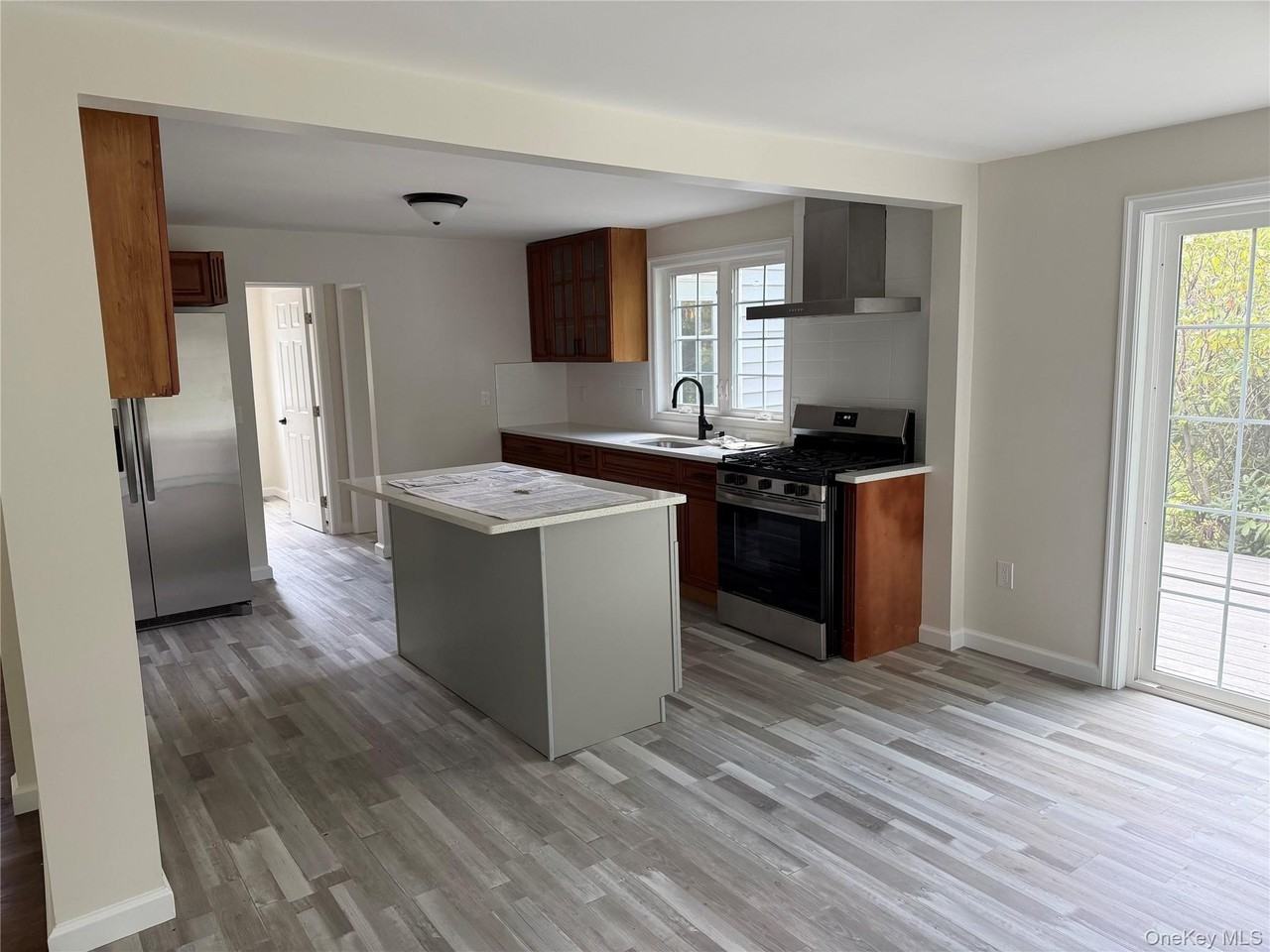 12 Berry Ln - Photo 2 of 5