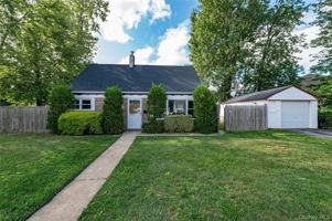 featured image of 2528 Marshall Ave