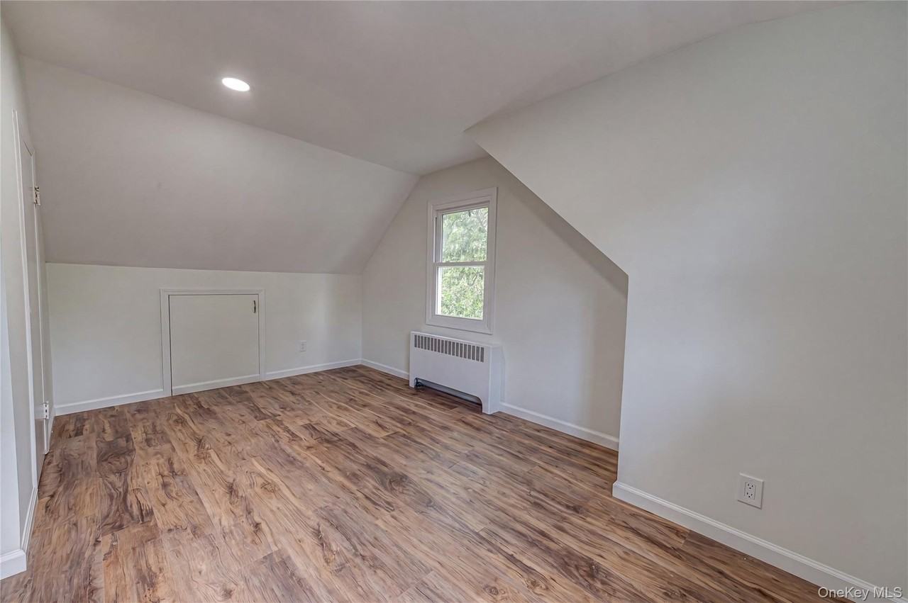 2528 Marshall Ave - Photo 7 of 14
