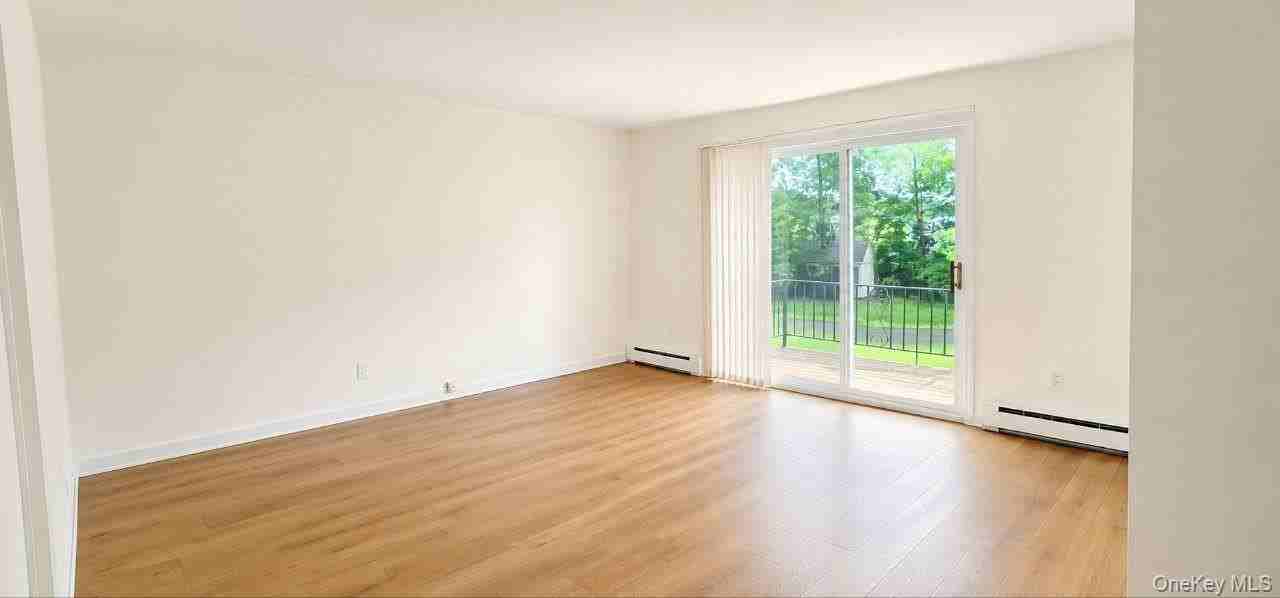 5 White Gate Dr #A