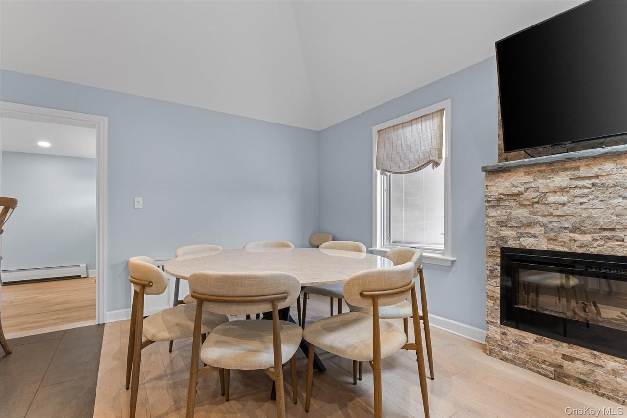 57 Rochester Ave - Photo 2 of 15