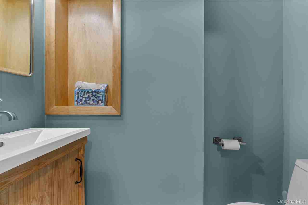 57 Rochester Ave - Photo 5 of 15