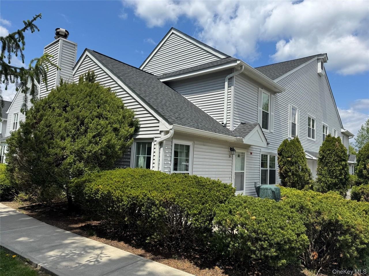24 Olde Wagon Rd - Photo 4 of 47