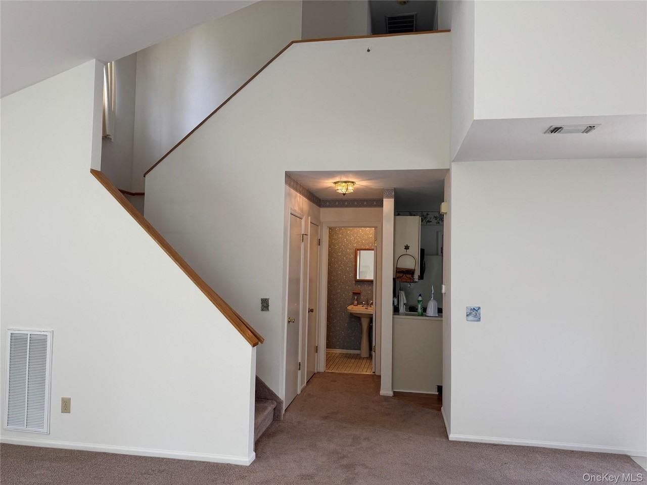 24 Olde Wagon Rd - Photo 7 of 47