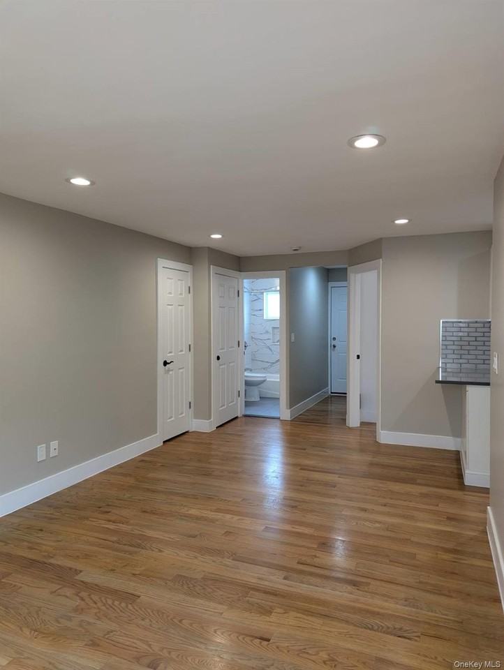 1735 North Gardiner Drive N Gardiner drive #25B - Photo 3 of 18