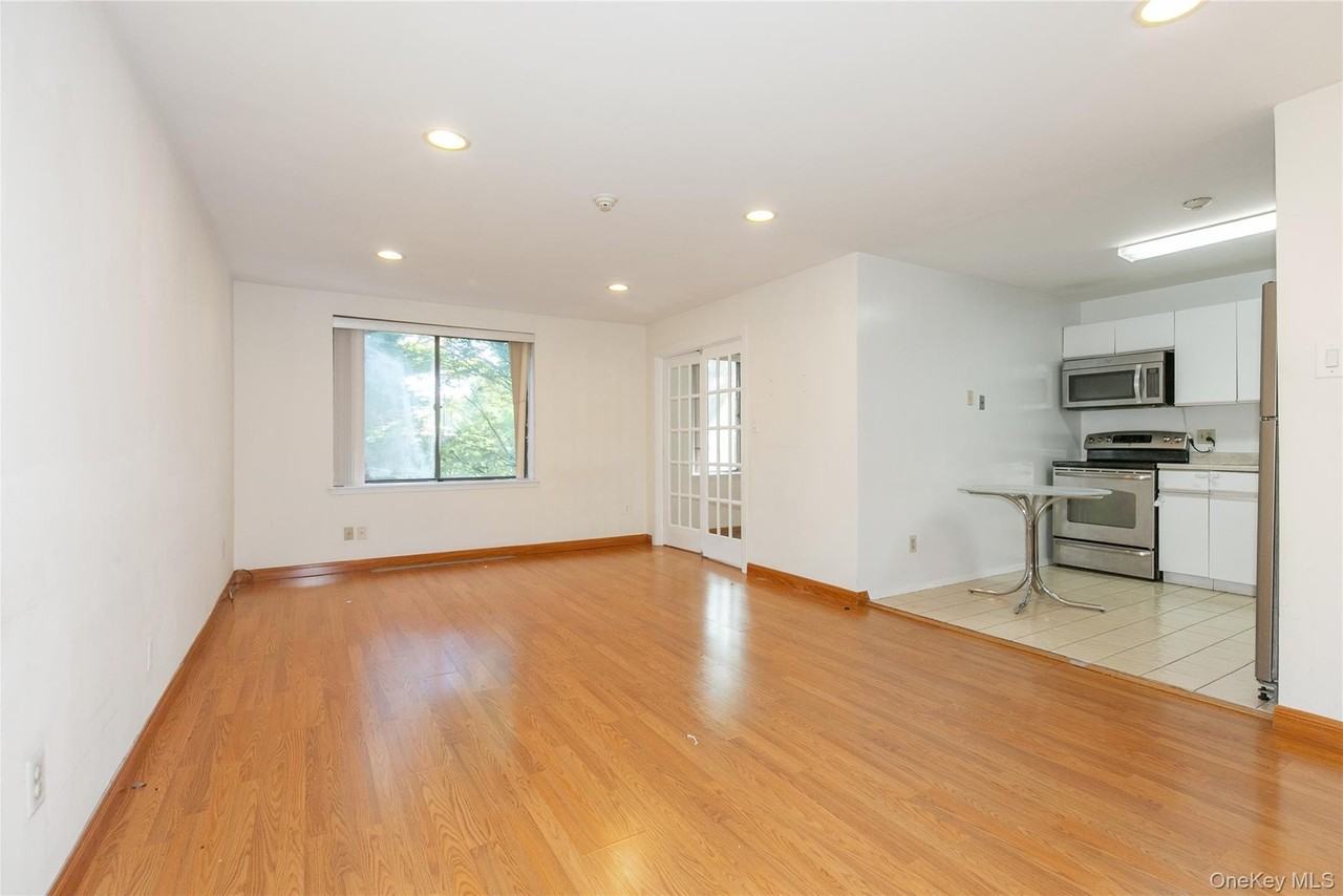 1 Ipswich Ave - Photo 6 of 20
